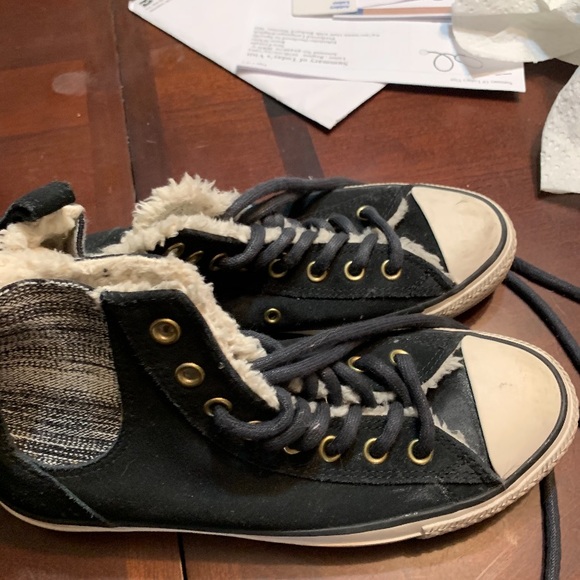 high top converse with fur